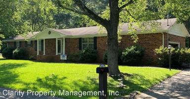 Main picture of 3223 Clearwater Dr NE