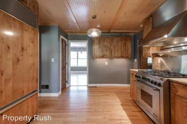 Main picture of 303 Windmere Dr