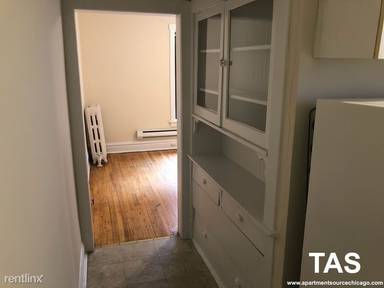 Main picture of 2884-2888 N Clark St Apartments
