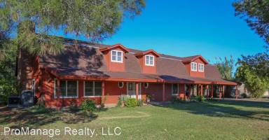 Main picture of 3150 S Eagle Dr