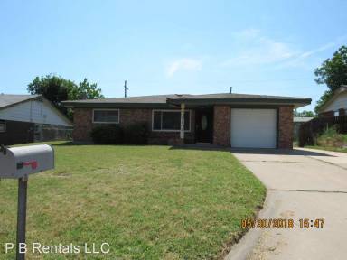 Main picture of 2418 NW 41st St