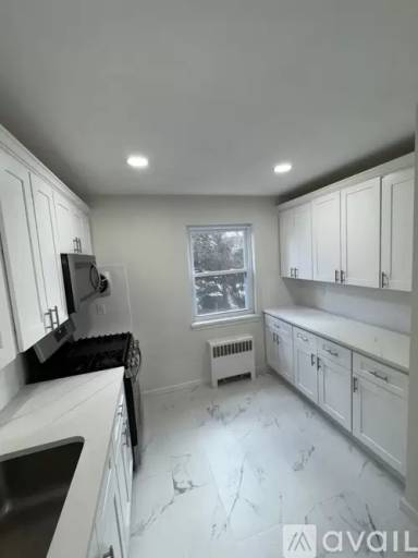 Main picture of 596 Chestnut St