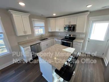 Main picture of 1402 Martin Luther King Ave
