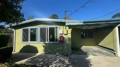 Main picture of 3450 Maplethorpe Ln