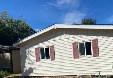 Main picture of 380 Deodara St