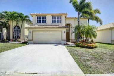 Main picture of 7769 Colony Lake Dr