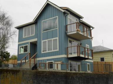 Main picture of 2202 13th Ave S