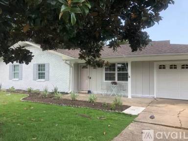 Main picture of 5660 Leesway Blvd