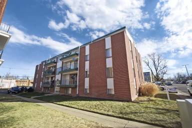 Main picture of 1135 W Lilley Ave