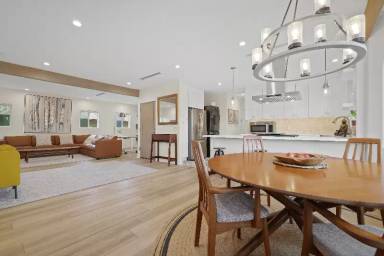 Main picture of 3260 Drew St