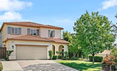 Main picture of 349 Indian Runner Ct
