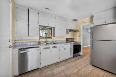 Main picture of 620 Belgrave Ave