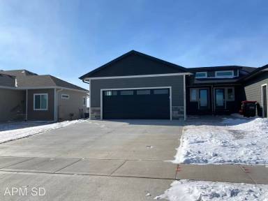 Main picture of 2607 E Sunburst Dr