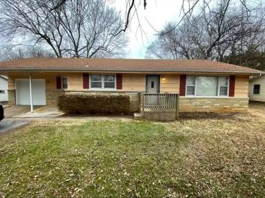 Main picture of 533 W Crestview St