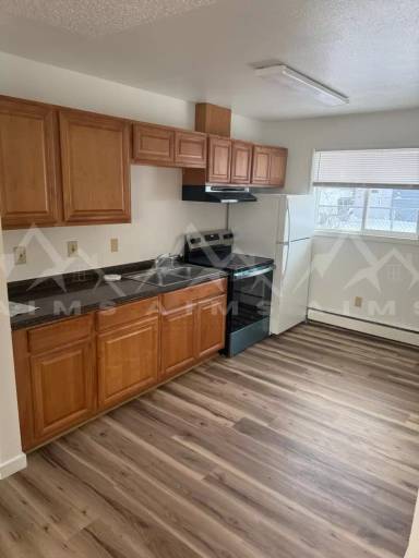 Main picture of 3147 Peterkin Ave