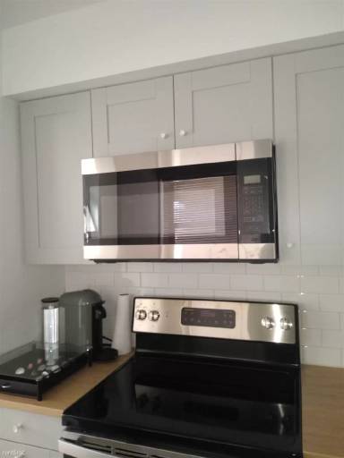 Main picture of 2721 W McNichols Rd