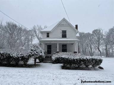 Main picture of 114 Moore St