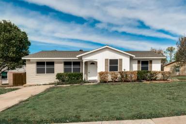 Main picture of 2877 Joanna Dr