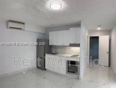Main picture of 2215 SW 47th St