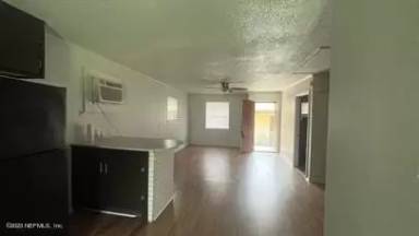 Main picture of 5685 Atlee Ave