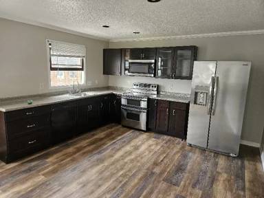 Main picture of 62 Woodland St