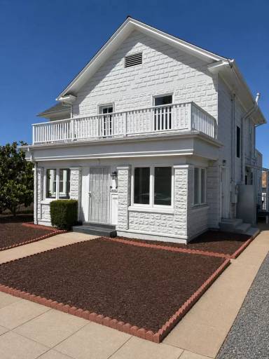 Main picture of 4876 Palm Ave