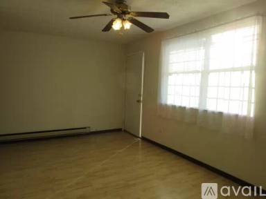 Main picture of 13 Circle Dr