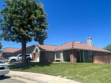 Main picture of 1402 Birchwood Dr