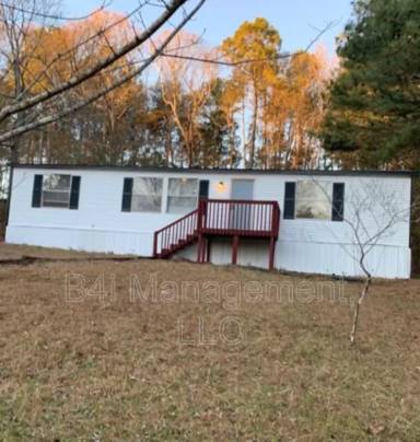 Main picture of 152 W Lakeview Dr