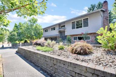 Main picture of 16826 NE Pacific Dr