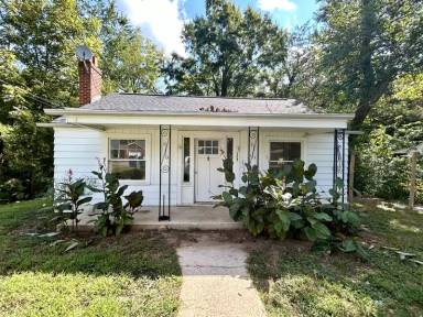 Main picture of 309 Coggins Ave