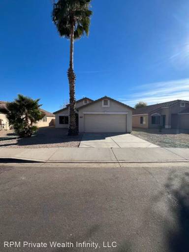 Main picture of 817 E Ross Ave
