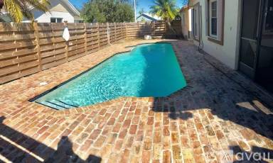 Main picture of 15512 SW 142nd Ct