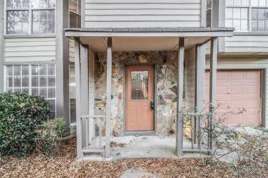 Main picture of 3470 Framingham Dr