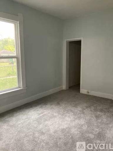 Main picture of 1001 S Ironwood Dr