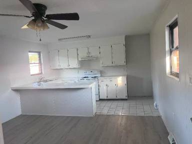 Main picture of 56 Railroad St