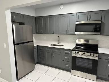 Main picture of 3604 Taylor St