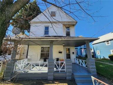 Main picture of 1908 W 58th St