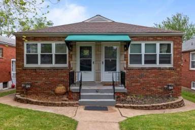 Main picture of 4980 Fyler Ave