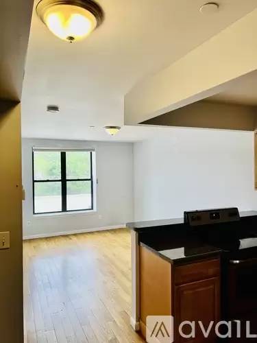 Main picture of 147 Main St