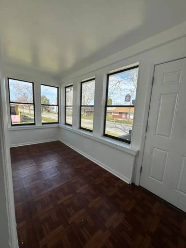 Main picture of 768 Greenbay Ave