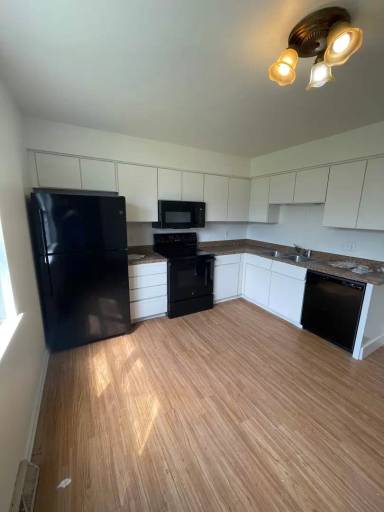 Main picture of 10 N Poplar Ct