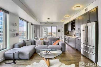 Main picture of 218 Cook St