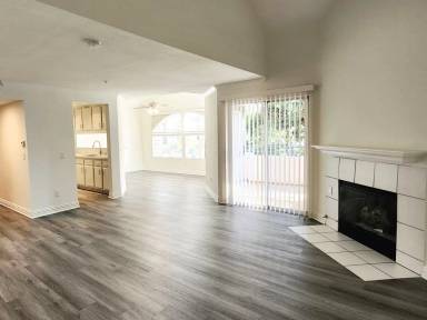 Main picture of 5042 Waverider Cir