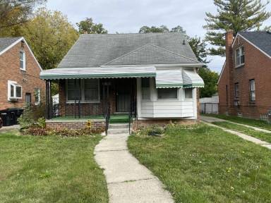 Main picture of 20076 Gilchrist St