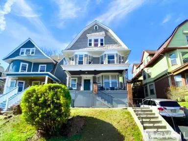 Main picture of 45 Watson Ave