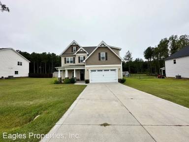 Main picture of 451 Fallingbrook Dr