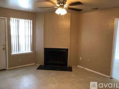Main picture of 8271 Skysail Ave