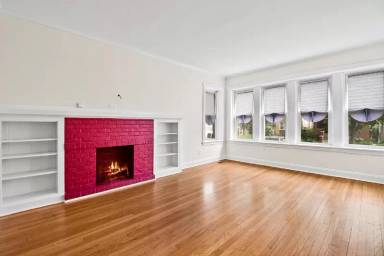 Main picture of 4614 N Kasson Ave