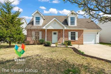 Main picture of 723 Holland Ridge Dr